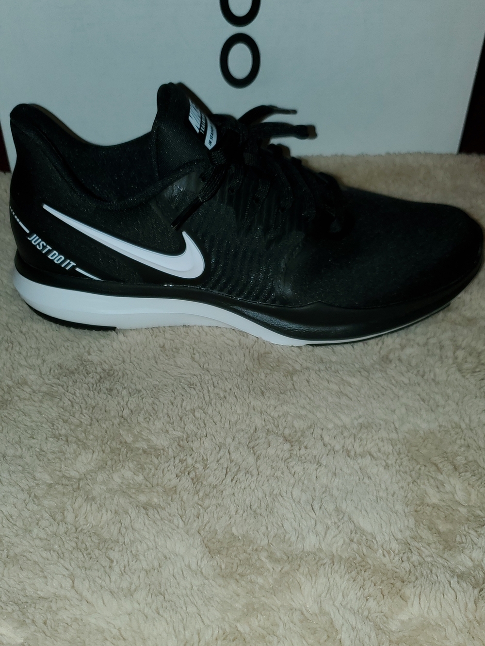 Nike Black and White Women's Athletic Running Shoes